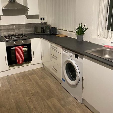 Cosy 3 Bedroom House, Free Parking & Wifi Nottingham Zewnętrze zdjęcie