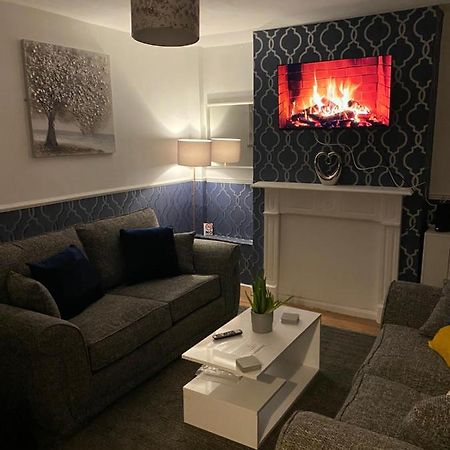 Cosy 3 Bedroom House, Free Parking & Wifi Nottingham Zewnętrze zdjęcie