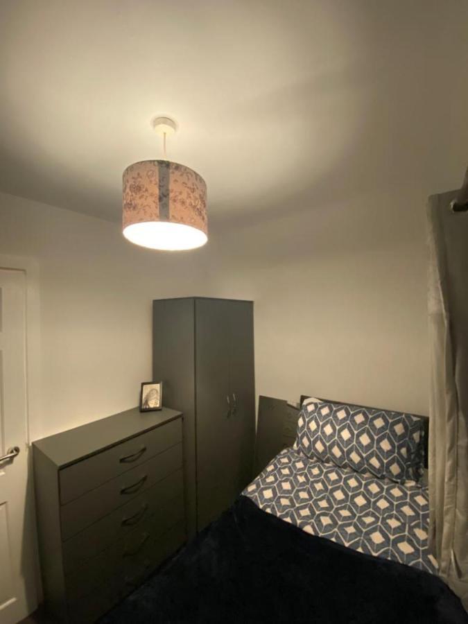 Cosy 3 Bedroom House, Free Parking & Wifi Nottingham Zewnętrze zdjęcie